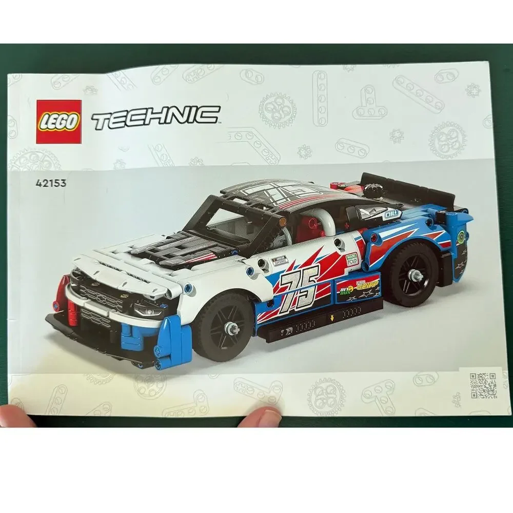 Lego Technic Nascar Next Generation Chevrolet Camaro 42153 Complete RETIRED Set
